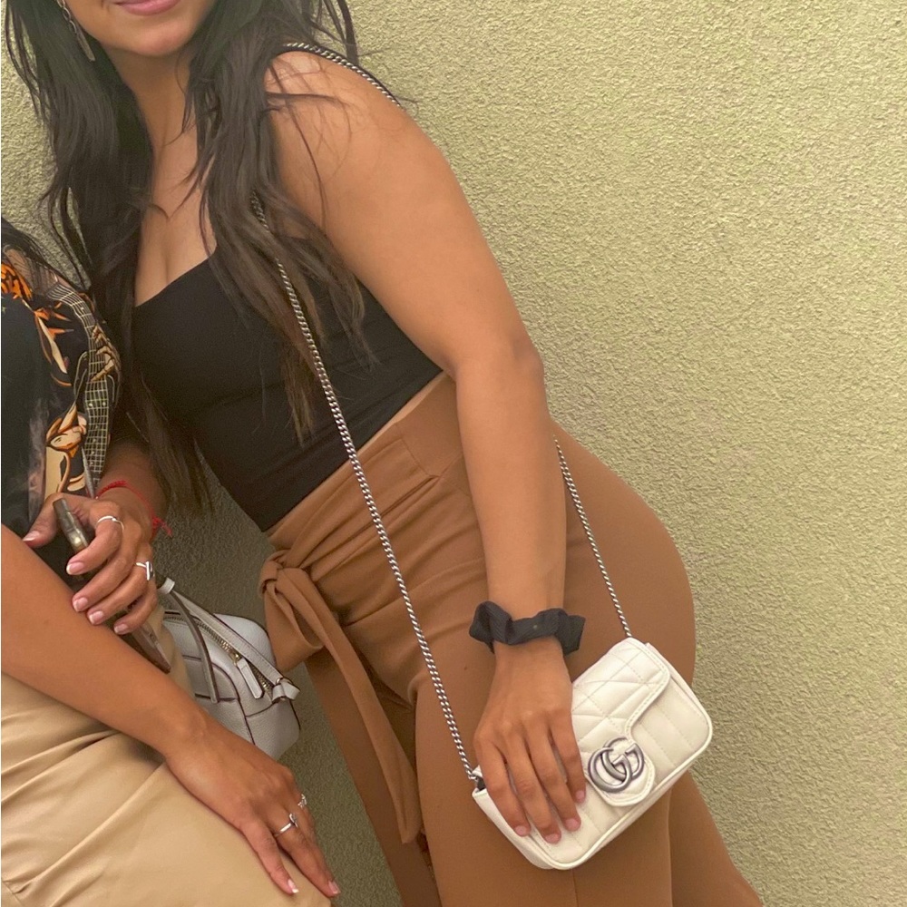 GUCCI Authentic White crossbody with silver chain
